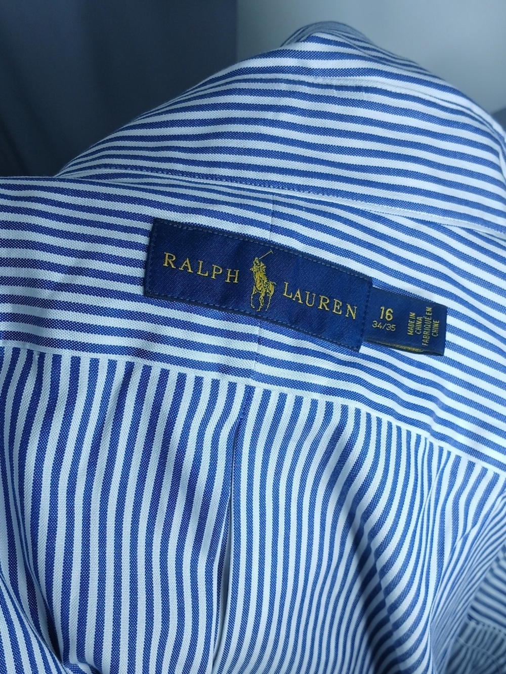 Ralph Lauren Men’s Blue & White Striped cotton Dress Shirt - Picture 3 of 12